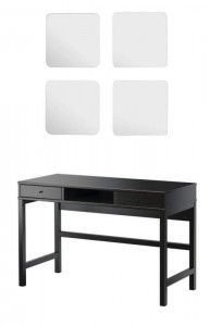 Ikea. Espejo Sörli, 4,99€. Escritorio Linnarp, 139€.